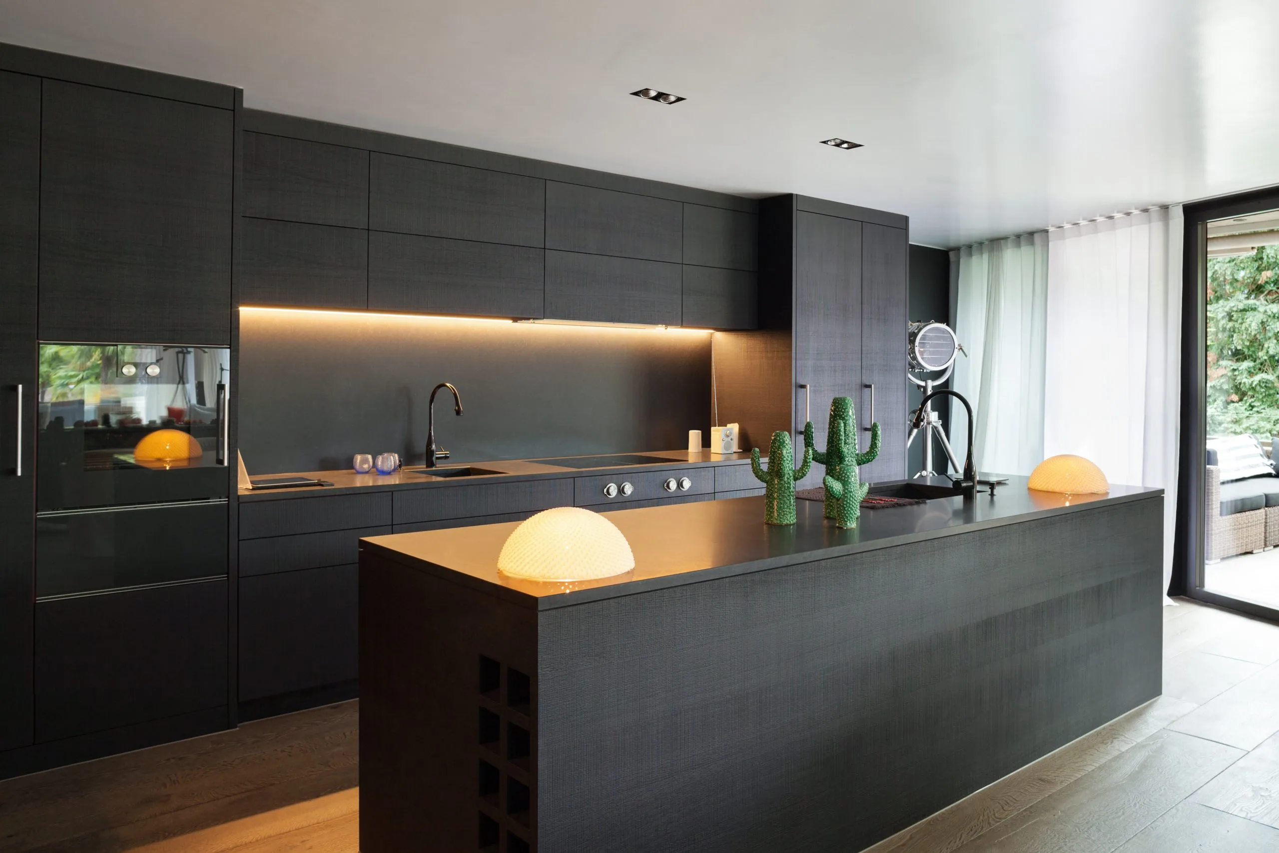 led kitchen lightings | simple plug-in power supply system
